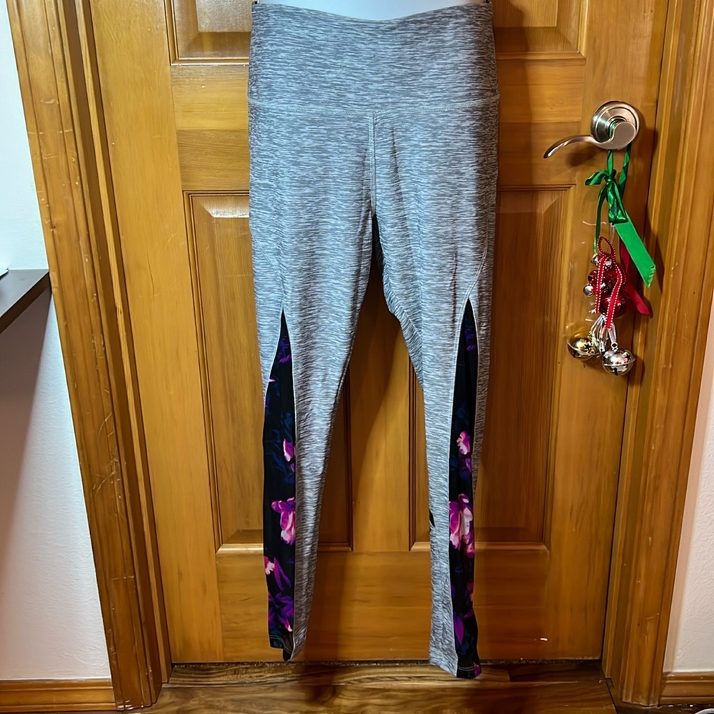 PINK Victoria’s Secret Ultimate Leggings/joggers, EUC.